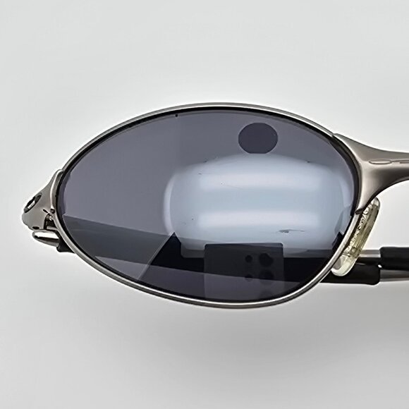 Oakley 05-807 C Wire Titanium Frame Titanium Iridium Lens Sunglasses w Flexhinge - Picture 15 of 16